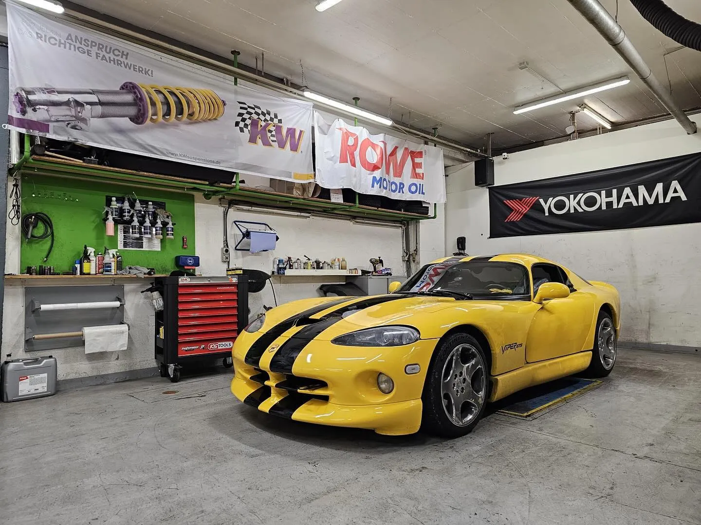 Pannenhilfe bei EU-Durchfahrt – Viper ACR ist wieder fahrbereit! ✅